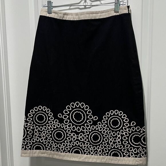 Boden Black and Cream Embroidered A-Line Skirt SZ US 6L - Picture 4 of 7